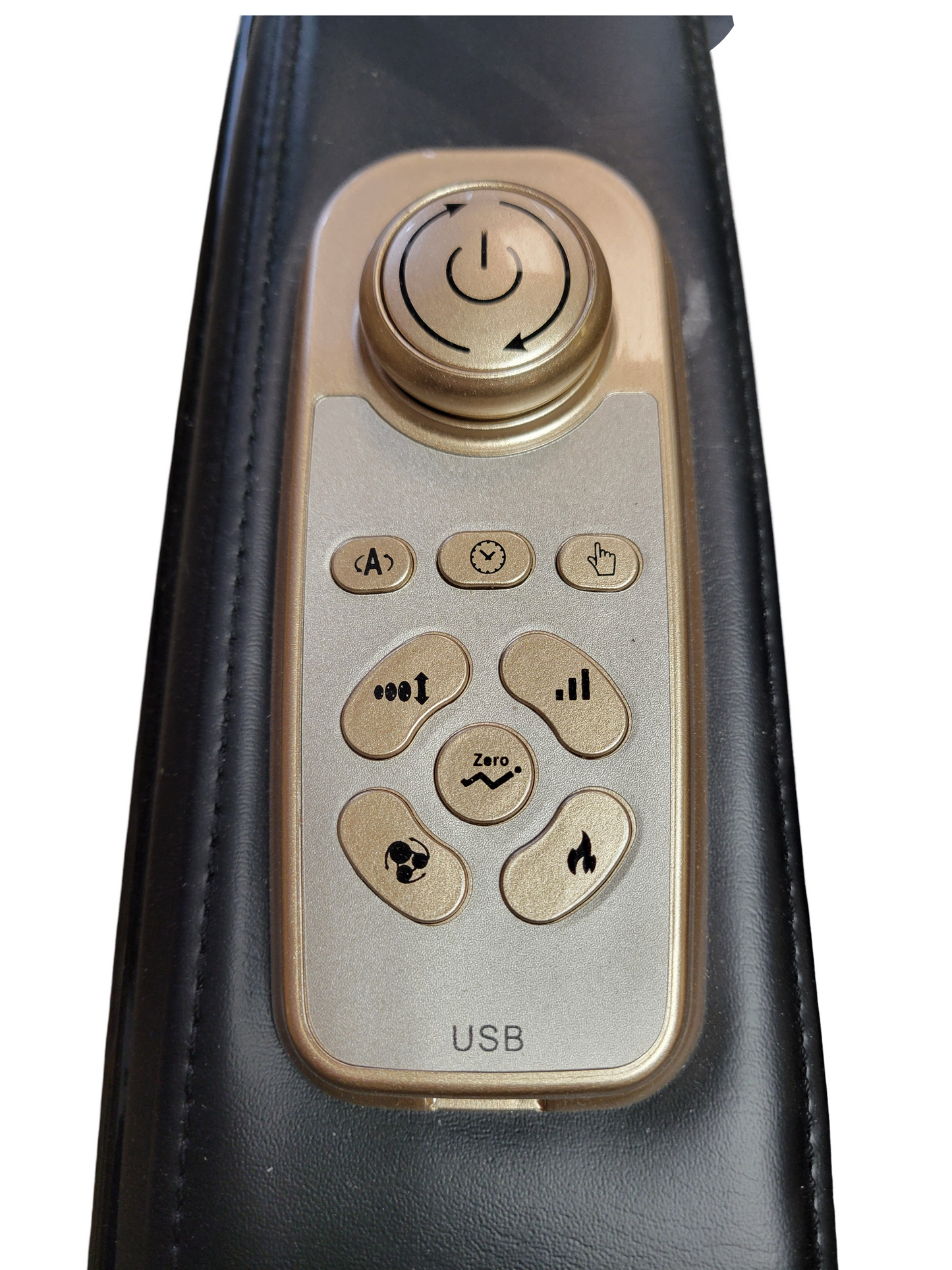 Boutons et contrôles pour le fauteuil de massage Juggernaut. Différentes options telles que le massage, l'inclinaison, la chaleur et bien plus.