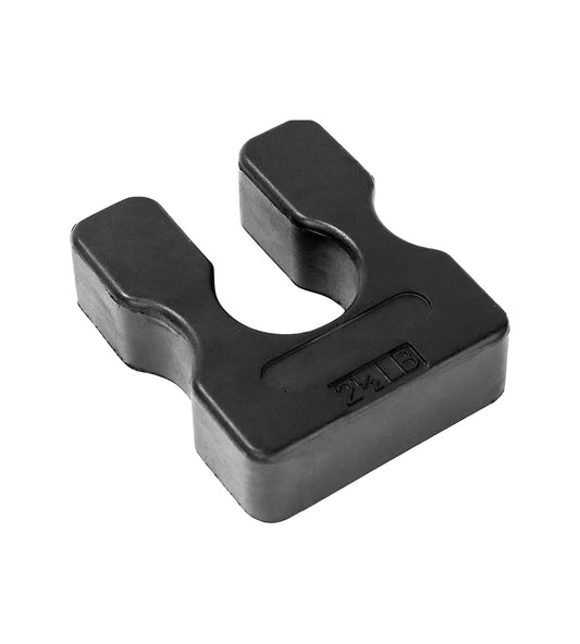 Poids additionnel de 2,5 lb HALT3R Fitness en acier noir, conçu pour s'insérer sur une pile de poids de machine à poulies.