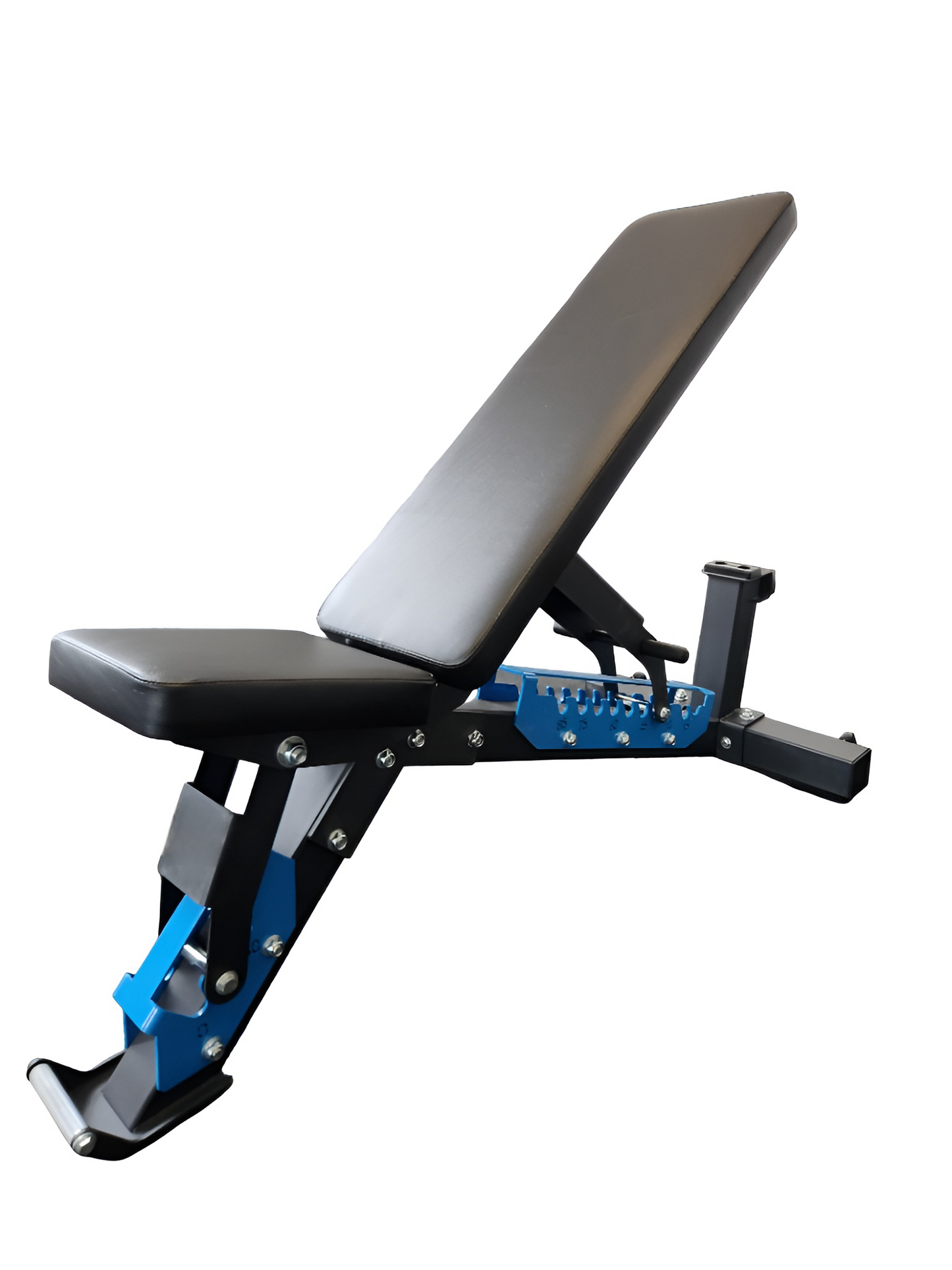Banc de musculation ajustable robuste avec une structure en acier noir et des plaques de réglage bleues, incliné pour l'entraînement.