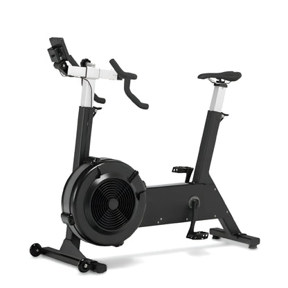 Vue de face du vélo Bike Erg HALT3R Fitness, noir, avec sa roue d'inertie à air et son moniteur de performance.