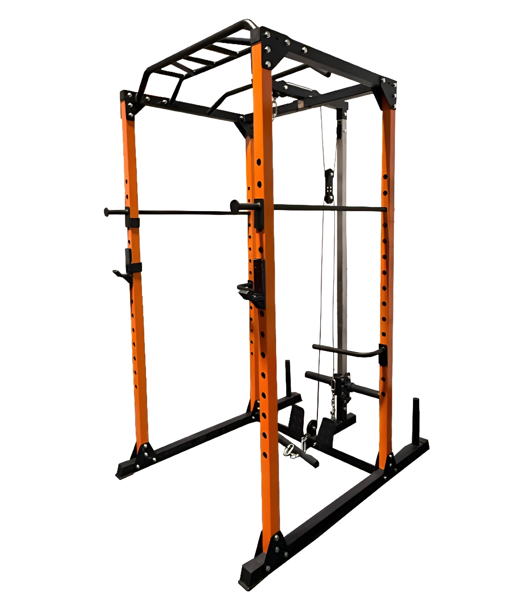 Cage d’entraînement orange avec rack à squat et système à poulies.