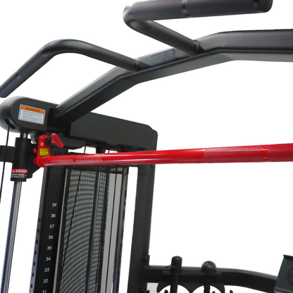 Station de traction (chin-up bar) intégrée sur le dessus de la structure de l'Inspire SF3 pour les exercices au poids du corps.