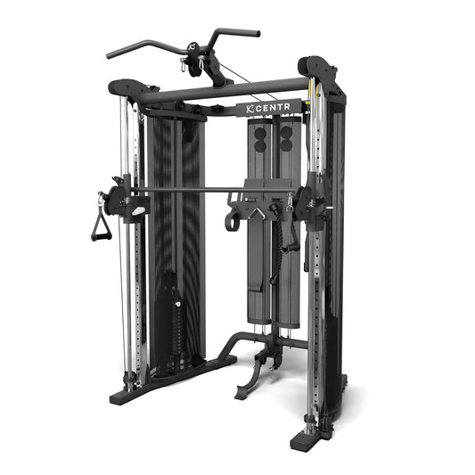 Vue de trois quarts de la machine d'entraînement tout-en-un Centr SF6, mettant en valeur son design compact, ses poulies ajustables et ses accessoires suspendus.