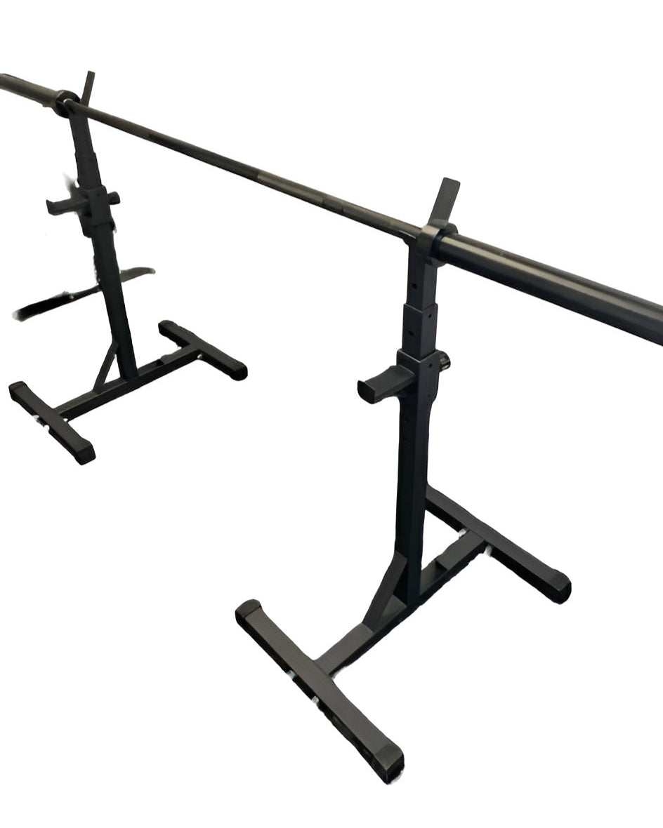 Image de deux chandelles pour squat et bench démontrant la capacité à soutenir une barre olympique. 